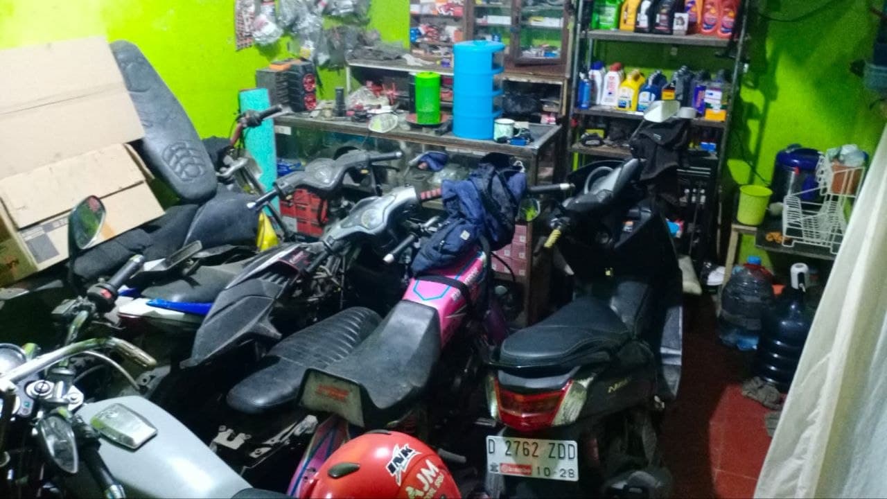 Dokumentasi AJM 24 di bengkel Ahad Jaya Motor
